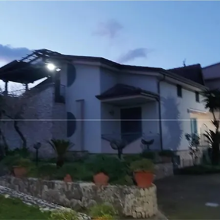 Manto Alojamento de Acomodação e Pequeno-almoço Scisciano